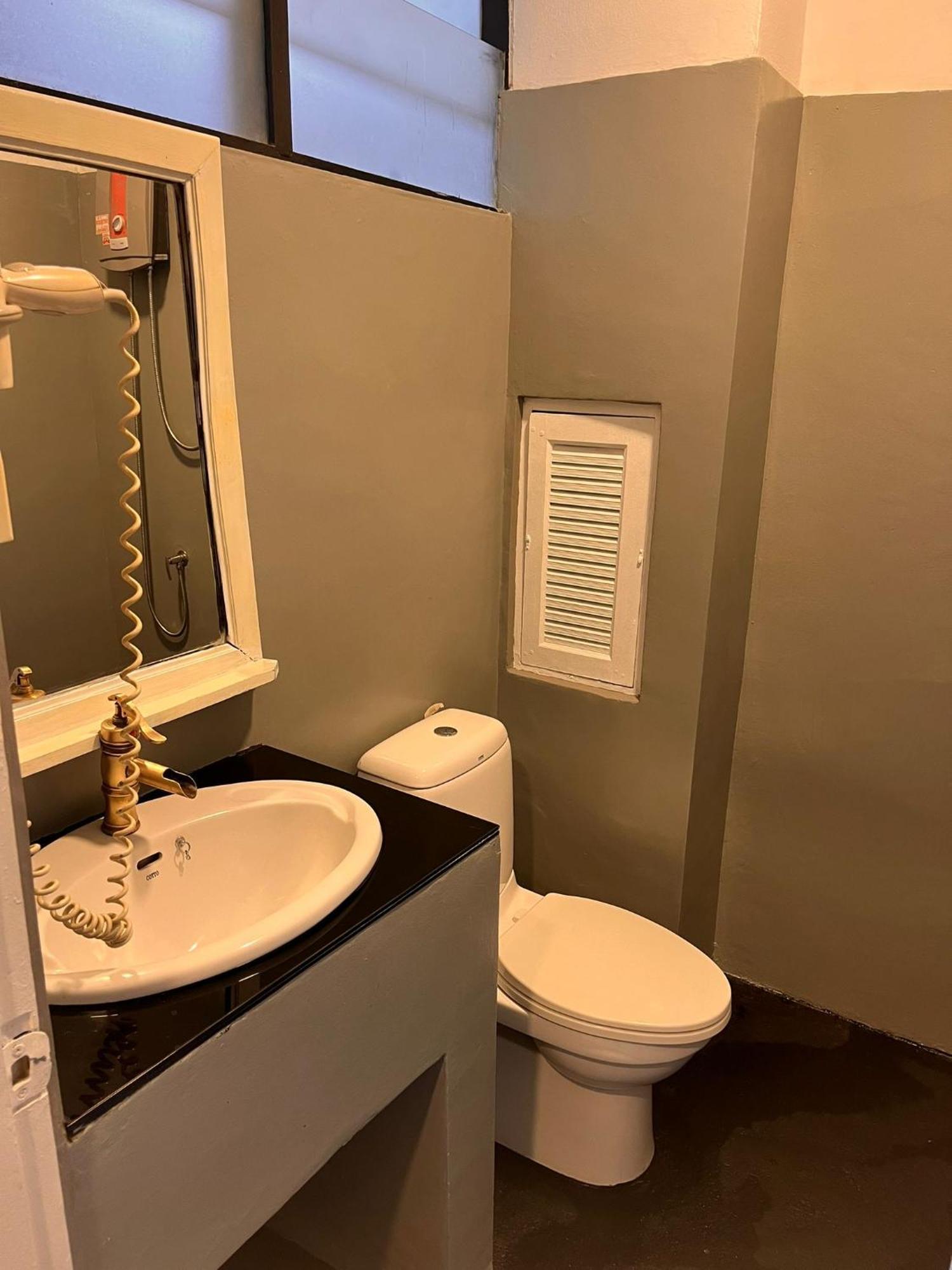 Shalom Center Chaweng Samui Hotel Bagian luar foto
