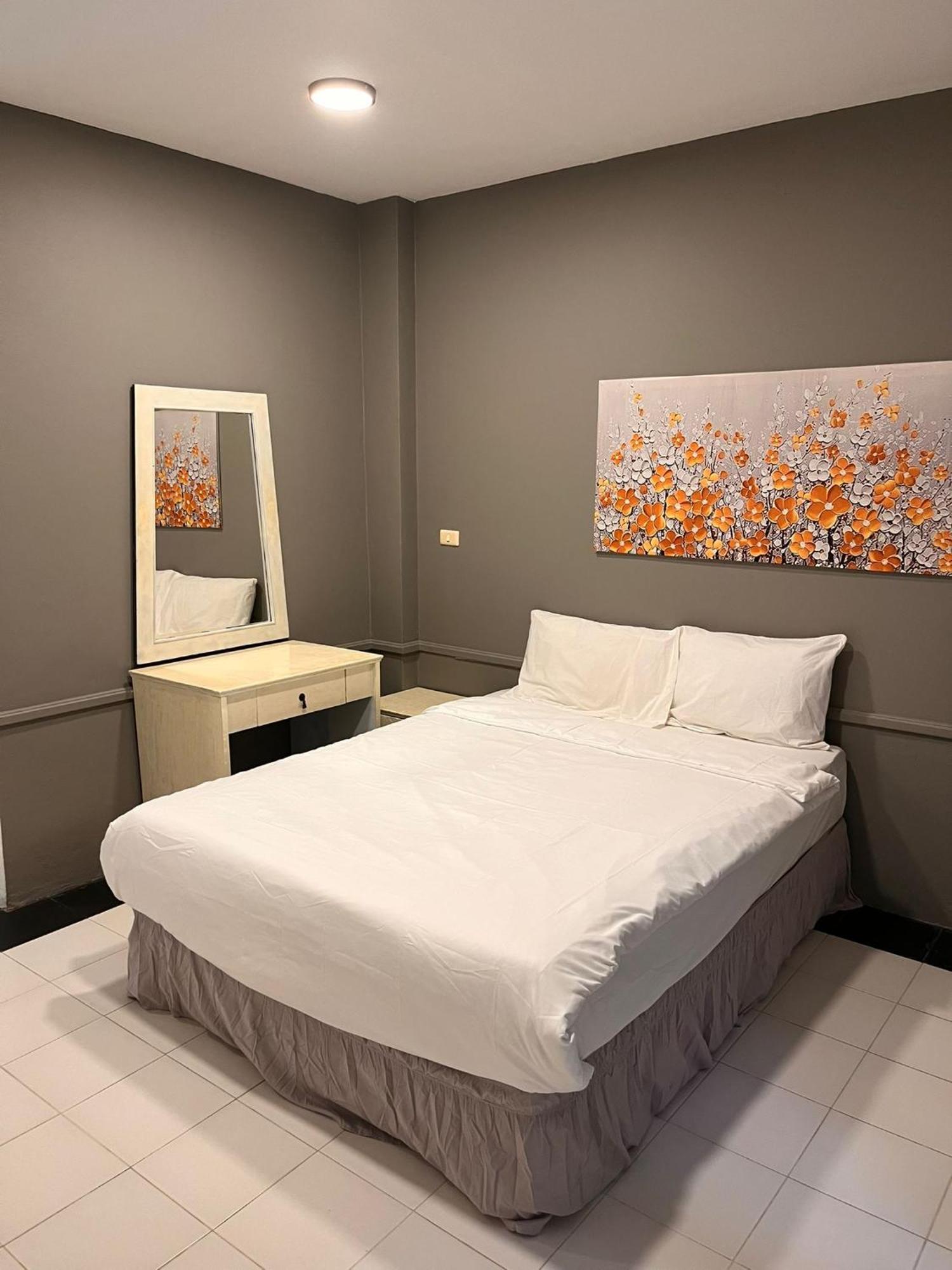 Shalom Center Chaweng Samui Hotel Bagian luar foto